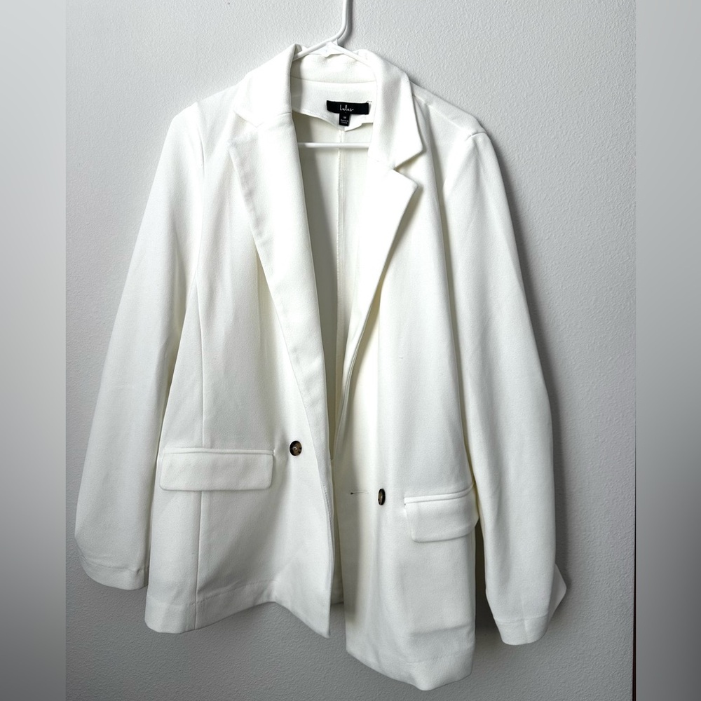 Women’s White Blazer